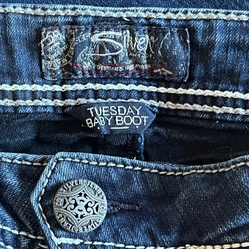 Silver Jeans Tuesday Baby Boot Low-Rise Jeans